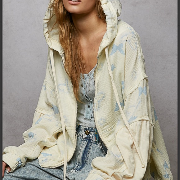 POL Cream and Blue Butterfly Hooded Jacket - Picture 6 of 8
